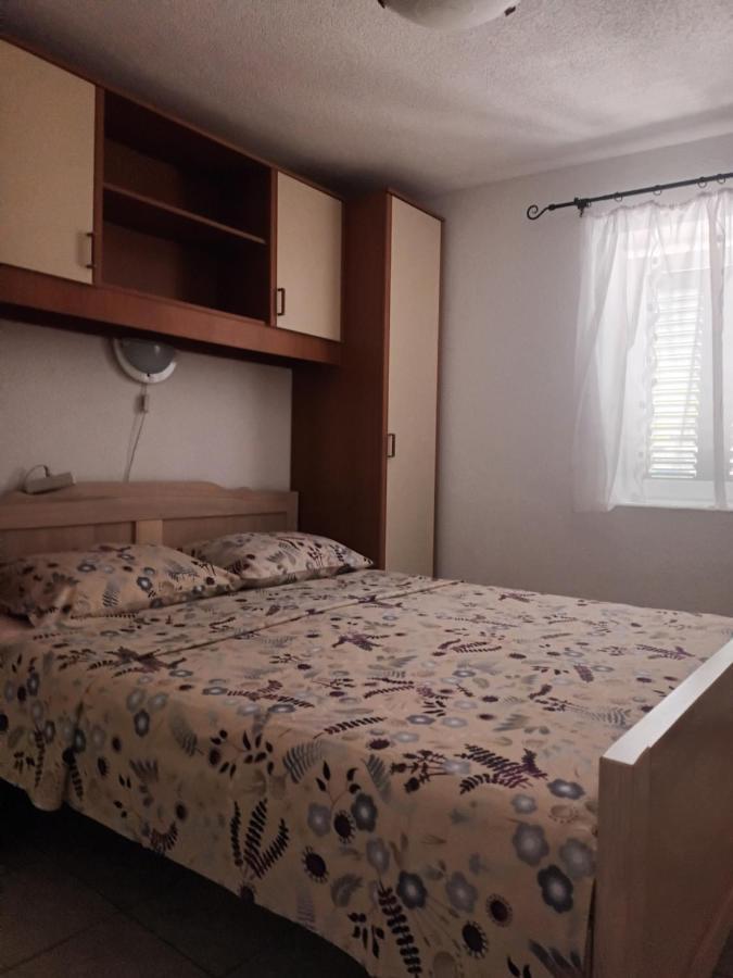Volat Apartments Betina  Exterior foto