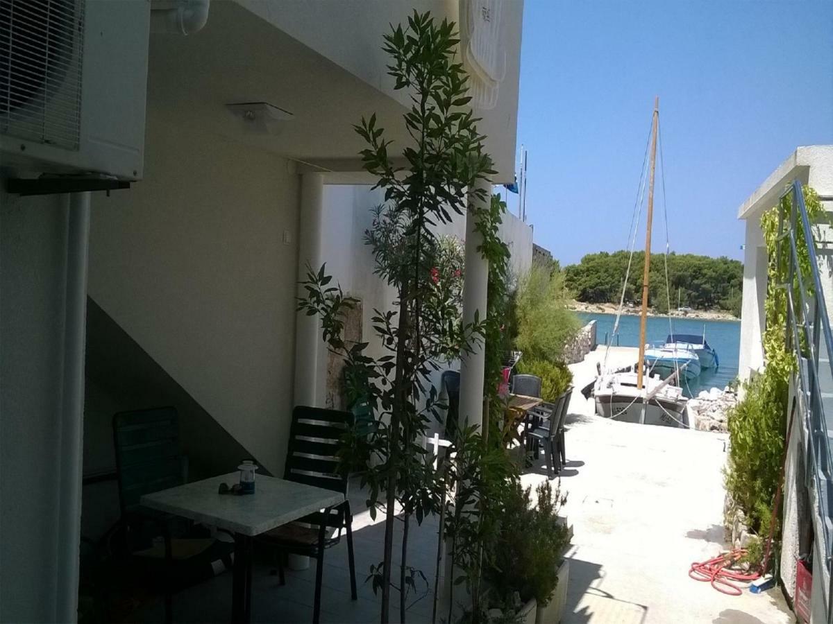 Volat Apartments Betina  Exterior foto